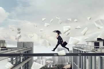 Preenchendo a lacuna de confiança na IA: Transformando interesse em ação